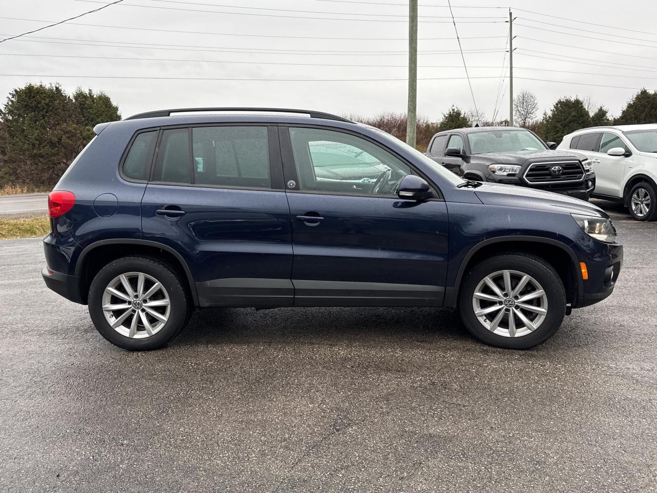 2017 Volkswagen Tiguan Wolfsburg Edition, Bluetooth, Back Up Cam Photo