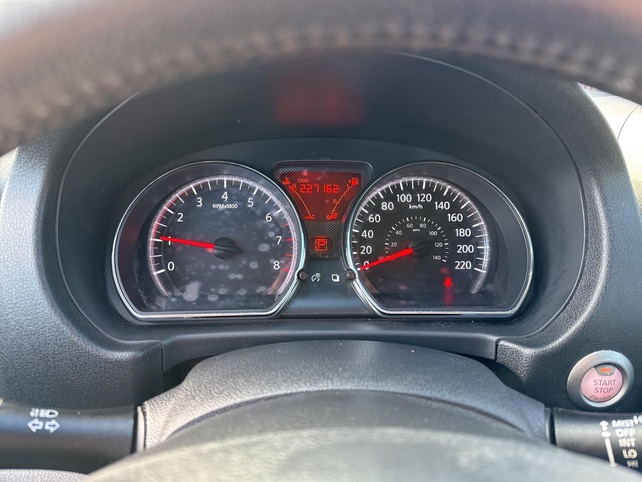 2014 Nissan Versa Note SV, Bluetooth Photo