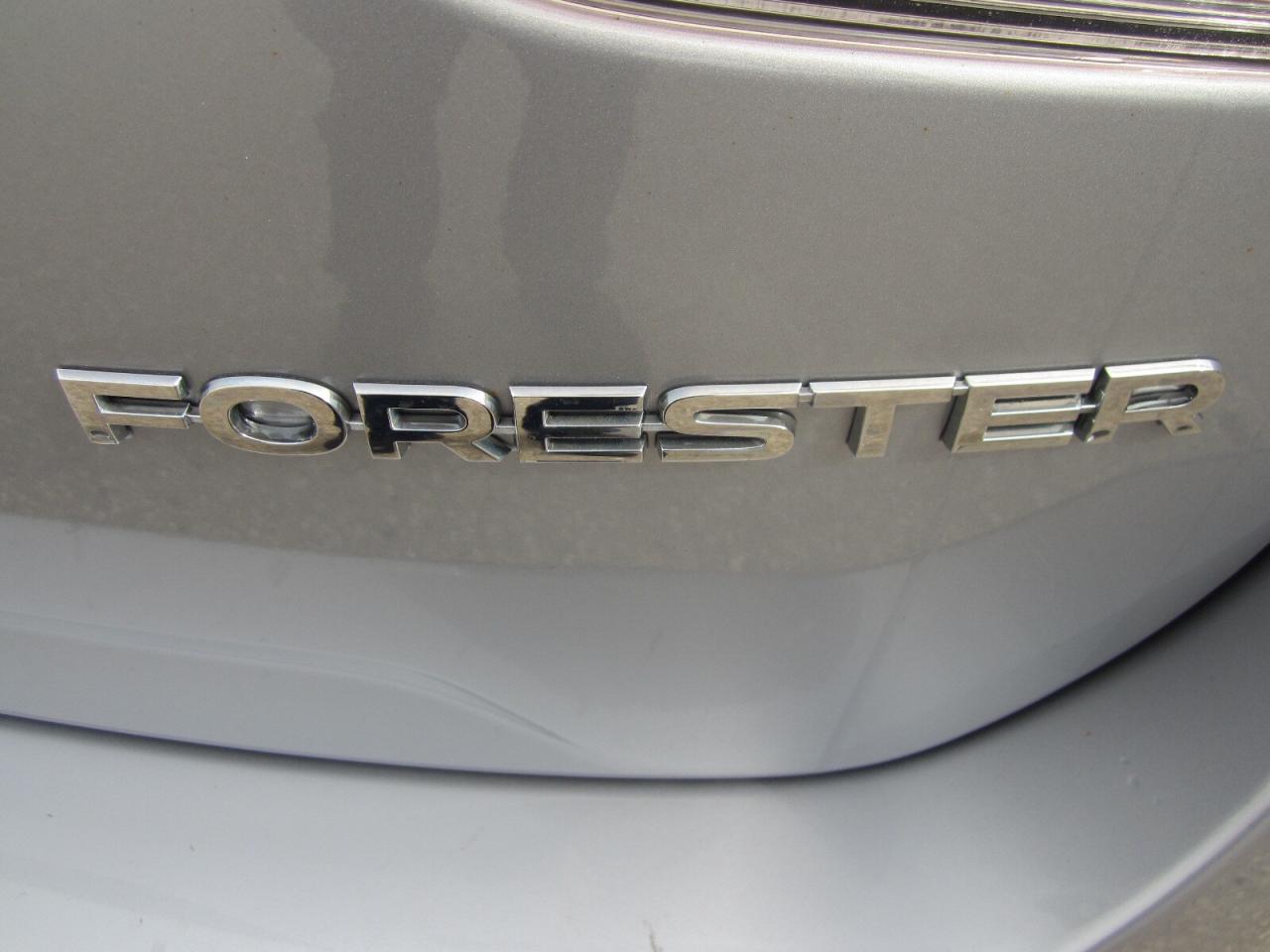 2022 Subaru Forester Touring Pano Roof One Owner No Accidents Photo