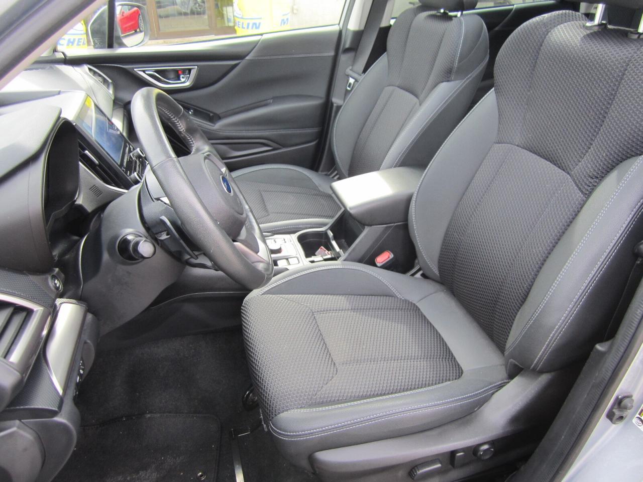 2022 Subaru Forester Touring Pano Roof One Owner No Accidents Photo