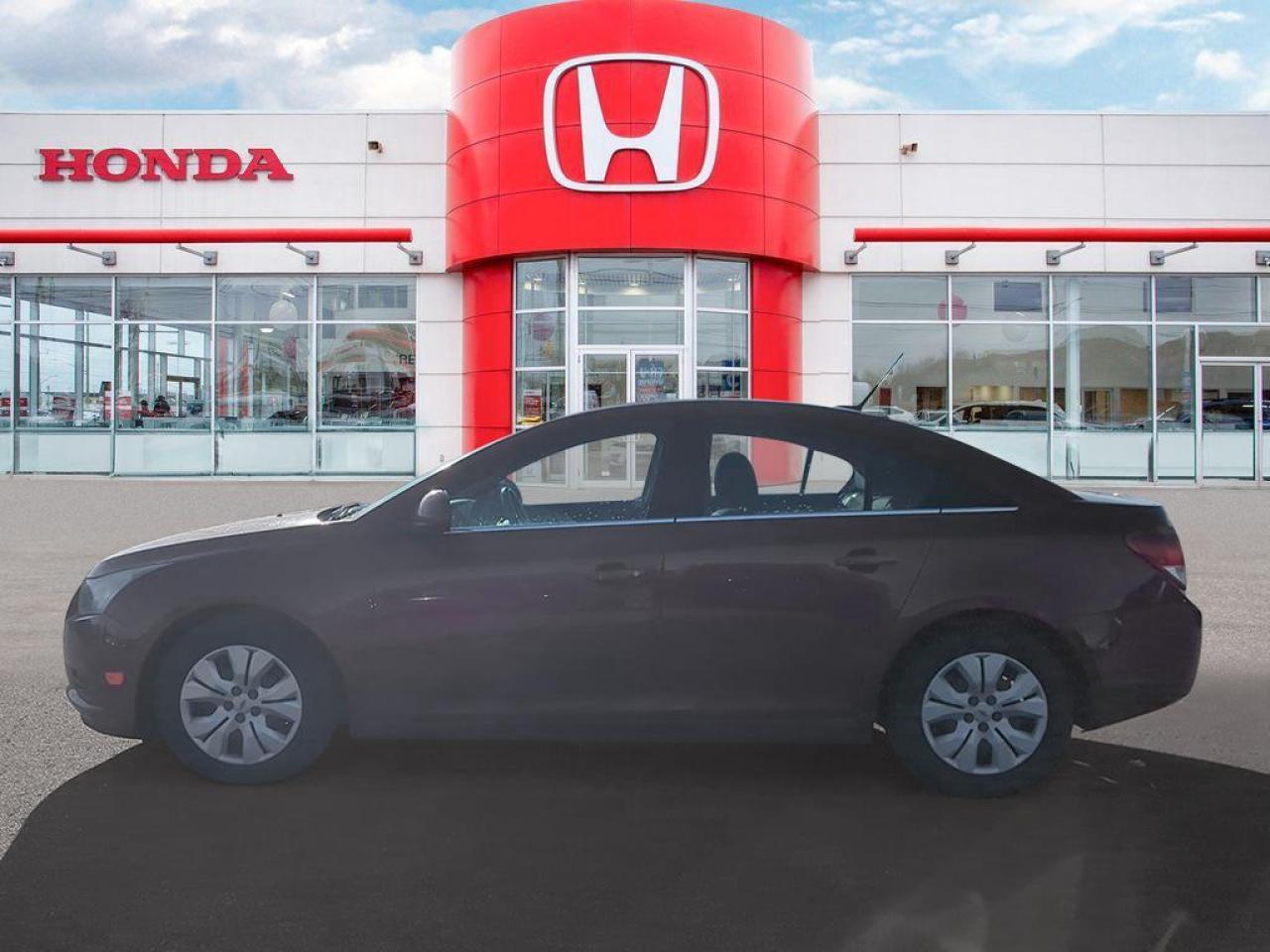 2012 Chevrolet Cruze LT Turbo Photo2