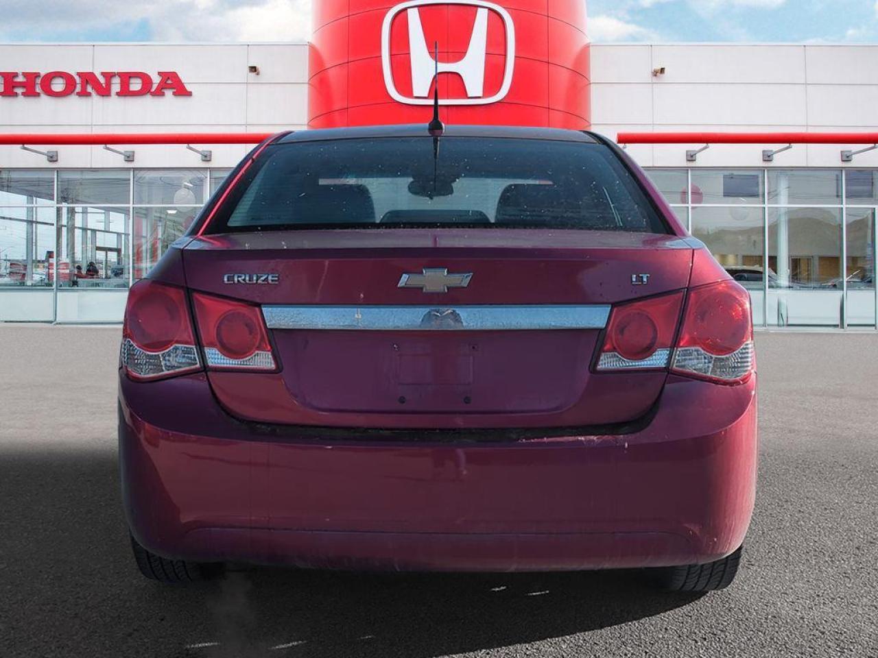 2012 Chevrolet Cruze LT Turbo Photo4