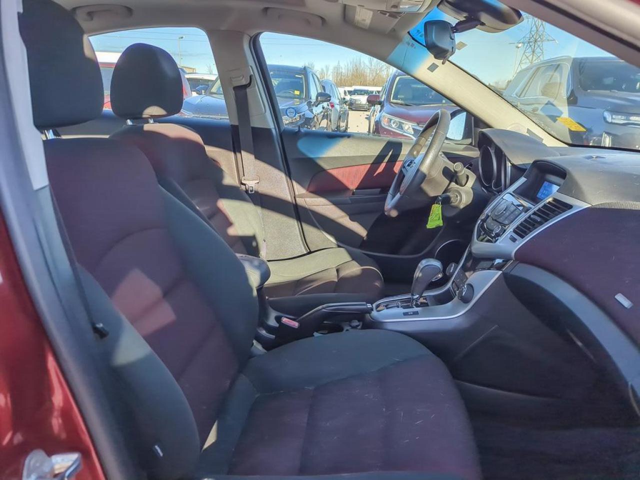 2012 Chevrolet Cruze LT Turbo Photo