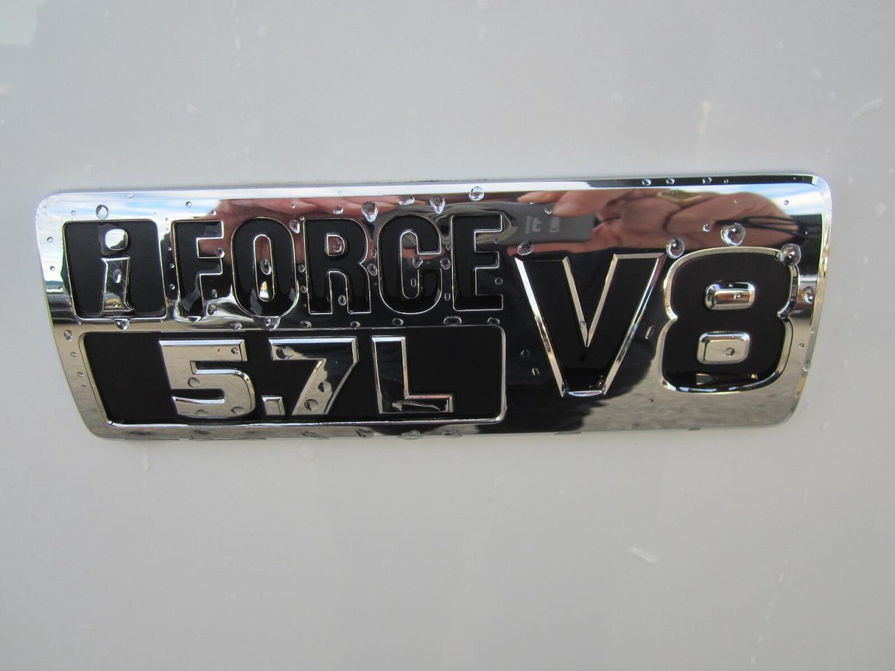 2018 Toyota Tundra 4x4 Crewmax SR5 Plus 5.7L ONE OWNER NO ACCIDENTS Photo