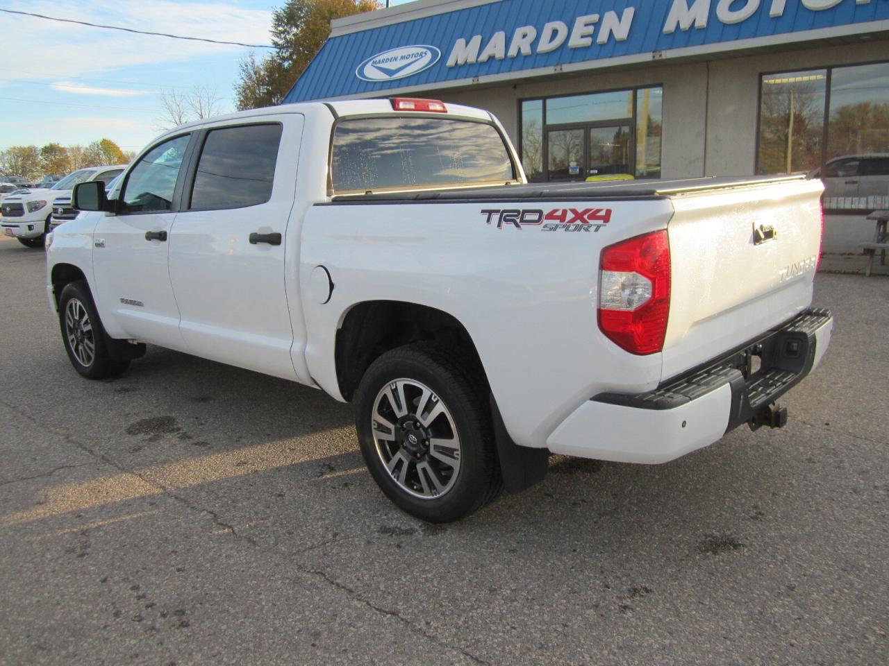 2018 Toyota Tundra 4x4 Crewmax SR5 Plus 5.7L ONE OWNER NO ACCIDENTS Photo