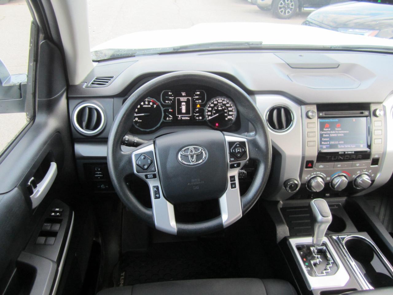 2018 Toyota Tundra 4x4 Crewmax SR5 Plus 5.7L ONE OWNER NO ACCIDENTS Photo