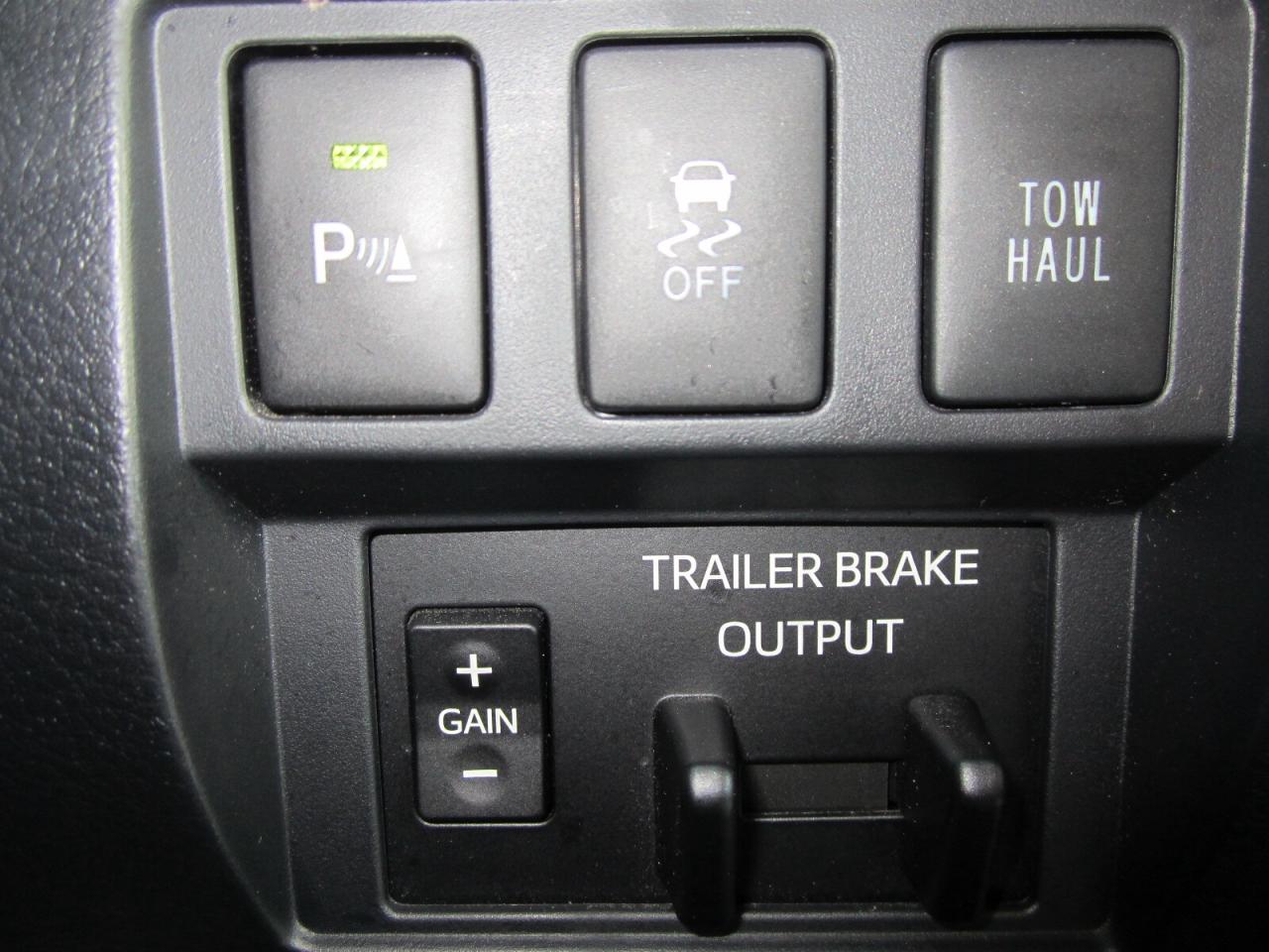 2018 Toyota Tundra 4x4 Crewmax SR5 Plus 5.7L ONE OWNER NO ACCIDENTS Photo