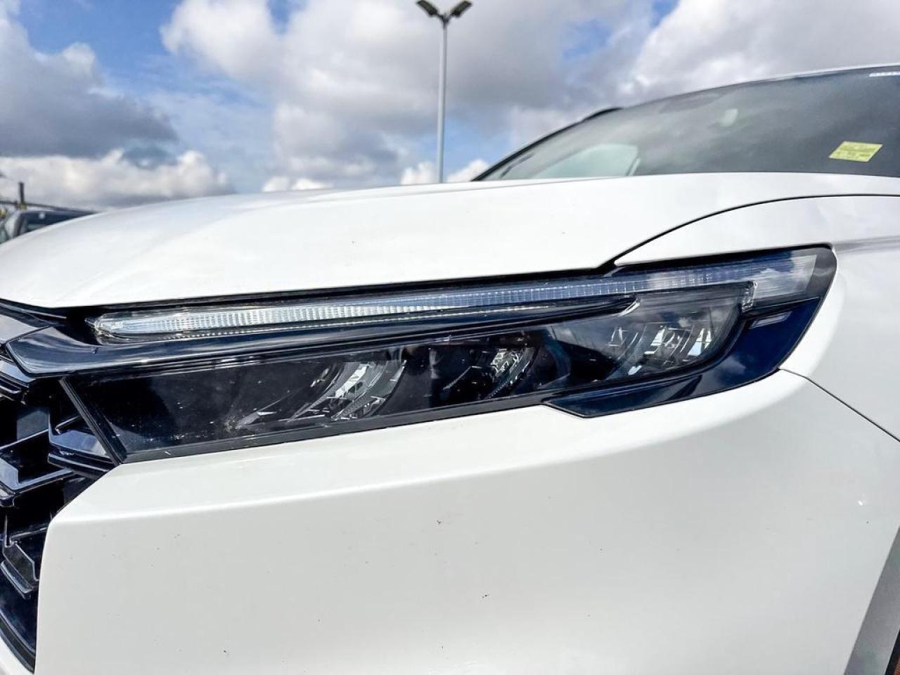 2025 Honda CR-V Hybrid Touring Photo