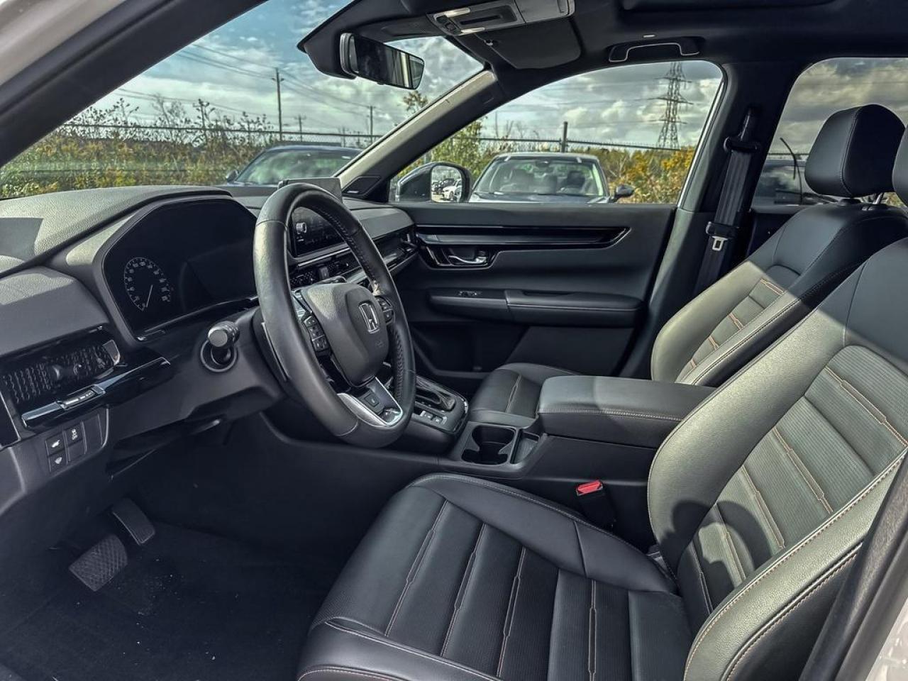 2025 Honda CR-V Hybrid Touring Photo