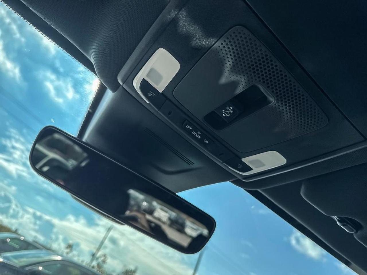 2025 Honda CR-V Hybrid Touring Photo