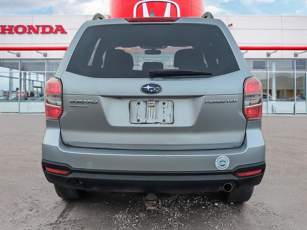 2016 Subaru Forester 2.5i Photo4