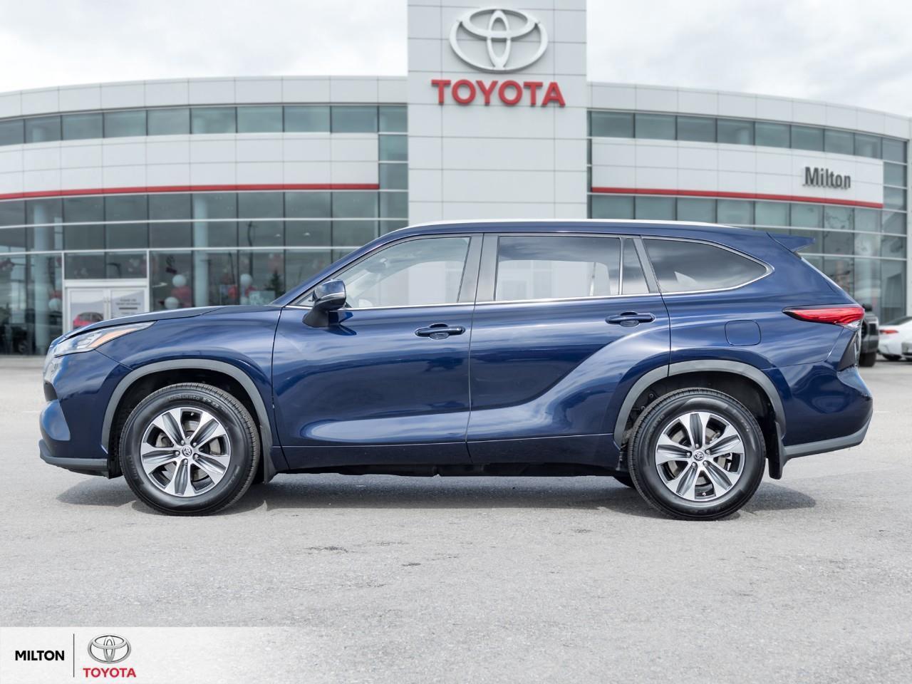 2023 Toyota Highlander LEATHER SUNROOF BLIND SPOT 8 PASSENGER XLE Photo2