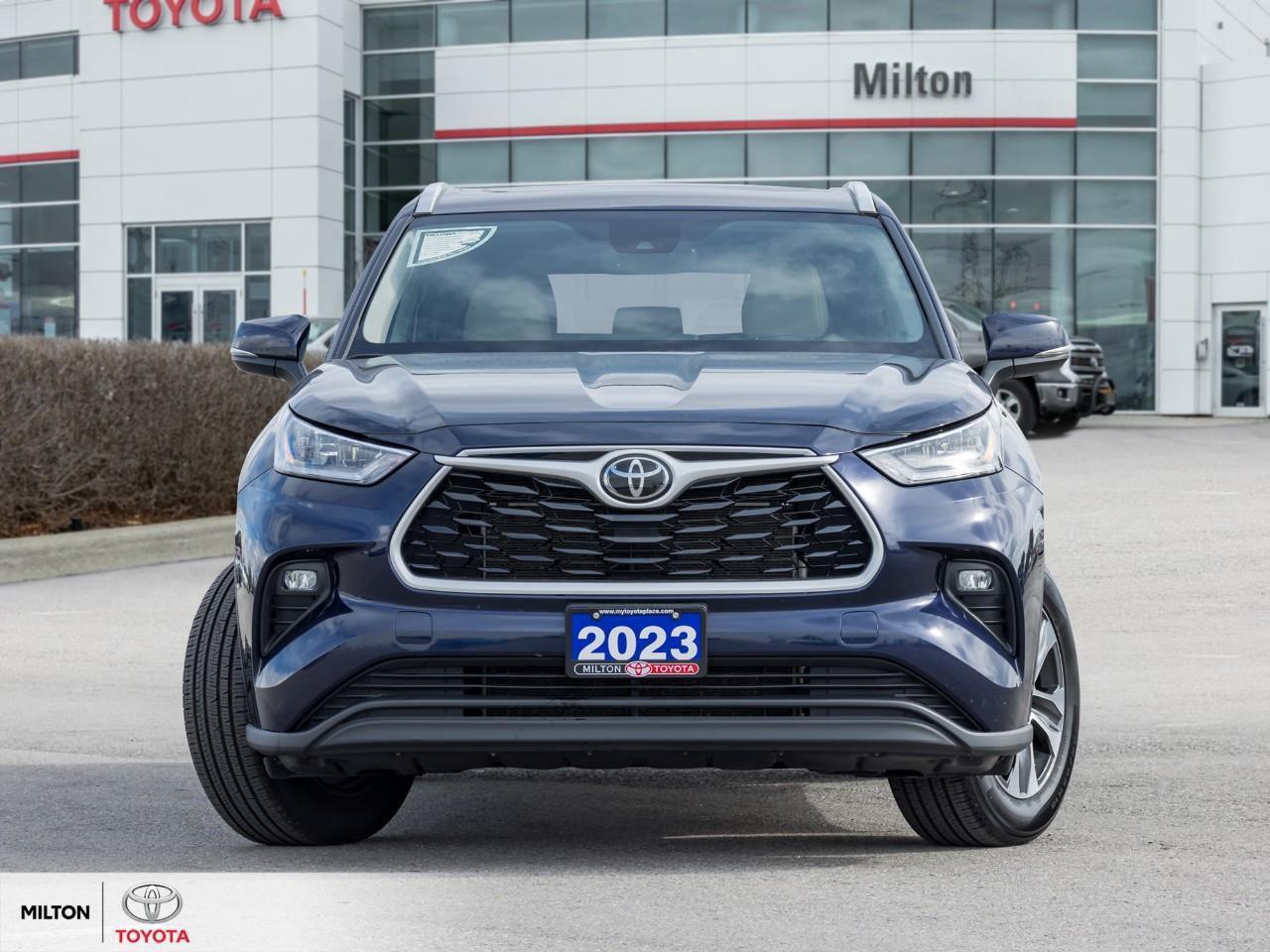 2023 Toyota Highlander LEATHER SUNROOF BLIND SPOT 8 PASSENGER XLE Photo