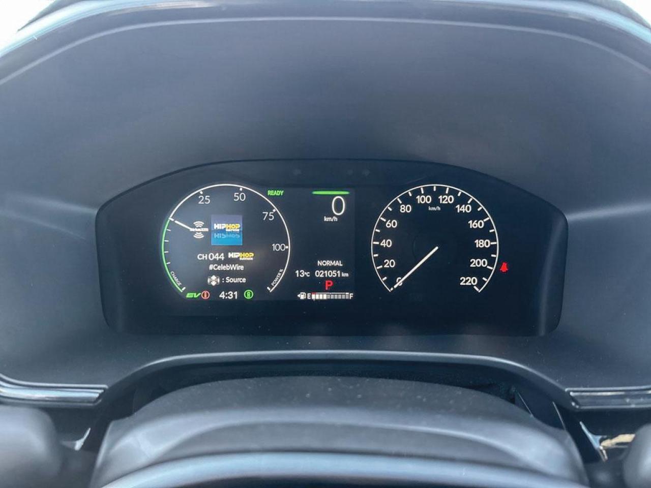 2025 Honda CR-V Hybrid Touring Photo