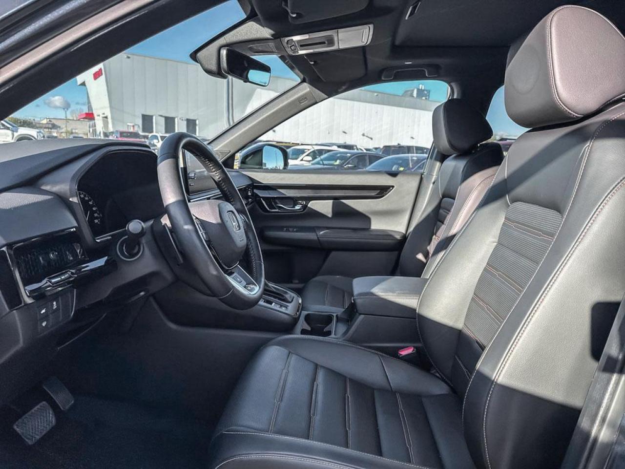 2025 Honda CR-V Hybrid Touring Photo