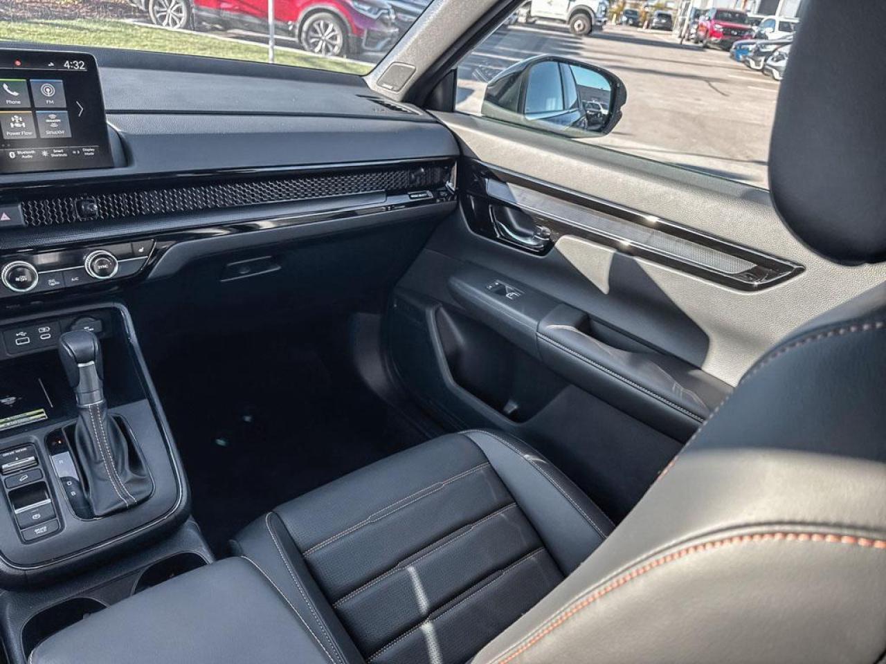 2025 Honda CR-V Hybrid Touring Photo