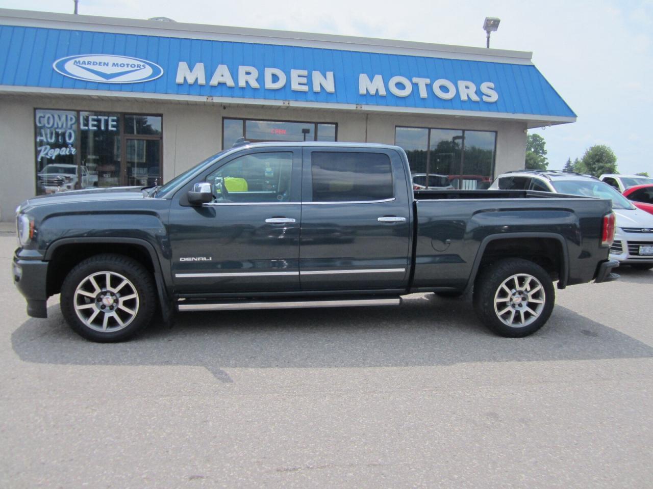 2018 GMC Sierra 1500 4WD Crew Cab 153.0  Denali NO ACCIDENTS Photo