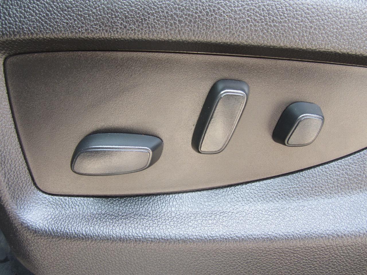 2018 GMC Sierra 1500 4WD Crew Cab 153.0  Denali NO ACCIDENTS Photo