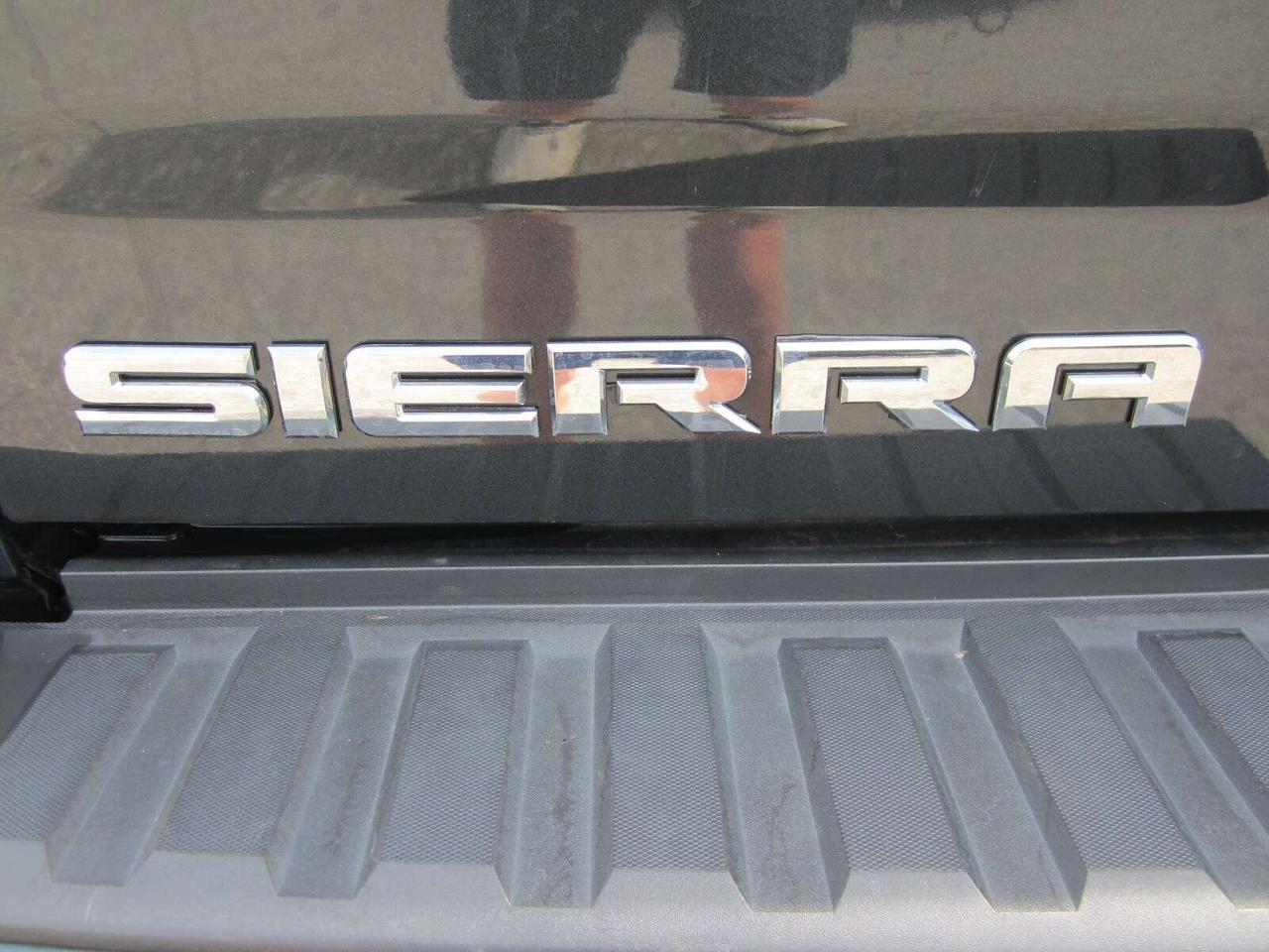 2018 GMC Sierra 1500 Denali 5.3L NO ACCIDENTS! 1 PRICE ONLY! NO FEES! Photo