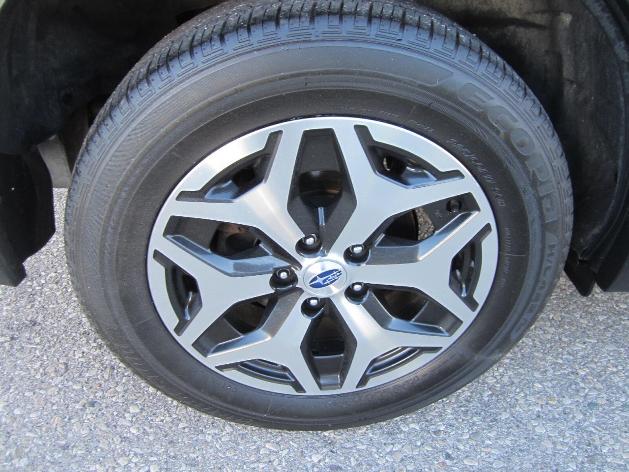 2022 Subaru Forester Touring CVT EYESIGHT ONE OWNER NO ACCIDENTS Photo