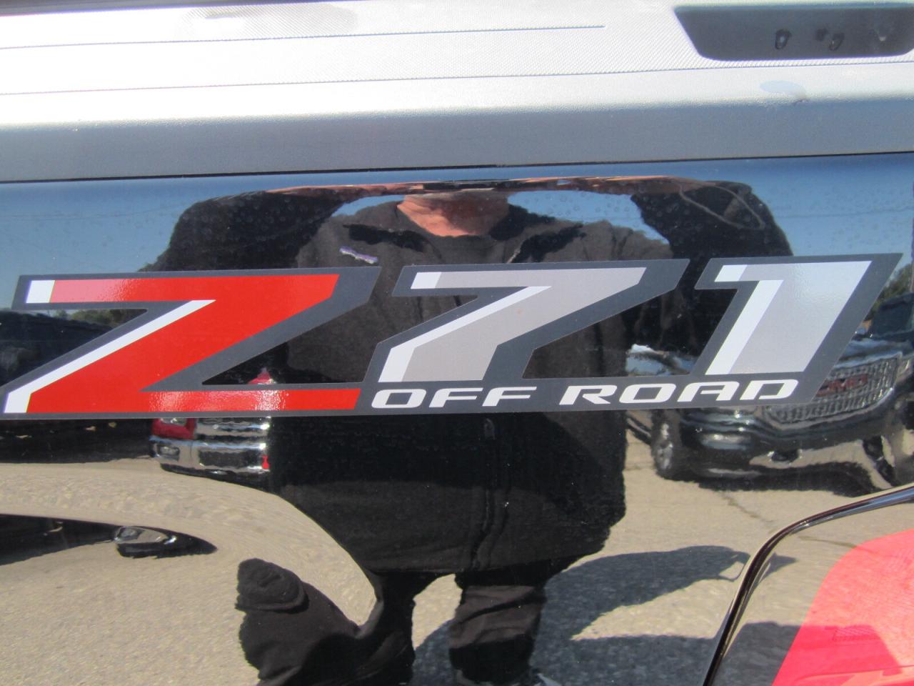 2018 Chevrolet Silverado 1500 4WD Crew 153.0 2LT ONE OWNER NO ACCIDENTS Photo