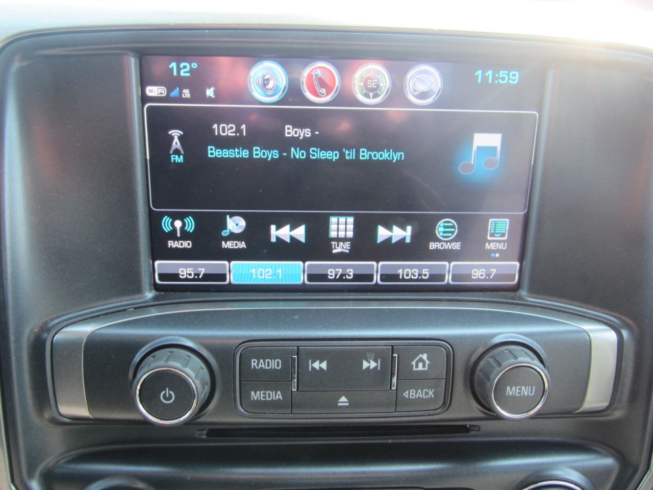 2018 Chevrolet Silverado 1500 4WD Crew 153.0 2LT ONE OWNER NO ACCIDENTS Photo