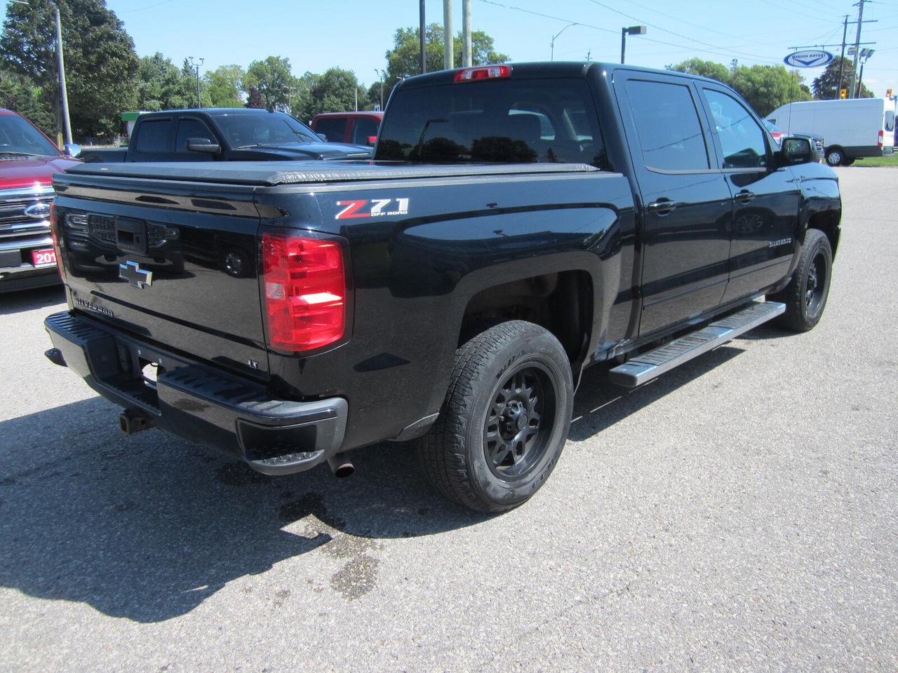 2018 Chevrolet Silverado 1500 4WD Crew 153.0 2LT ONE OWNER NO ACCIDENTS Photo