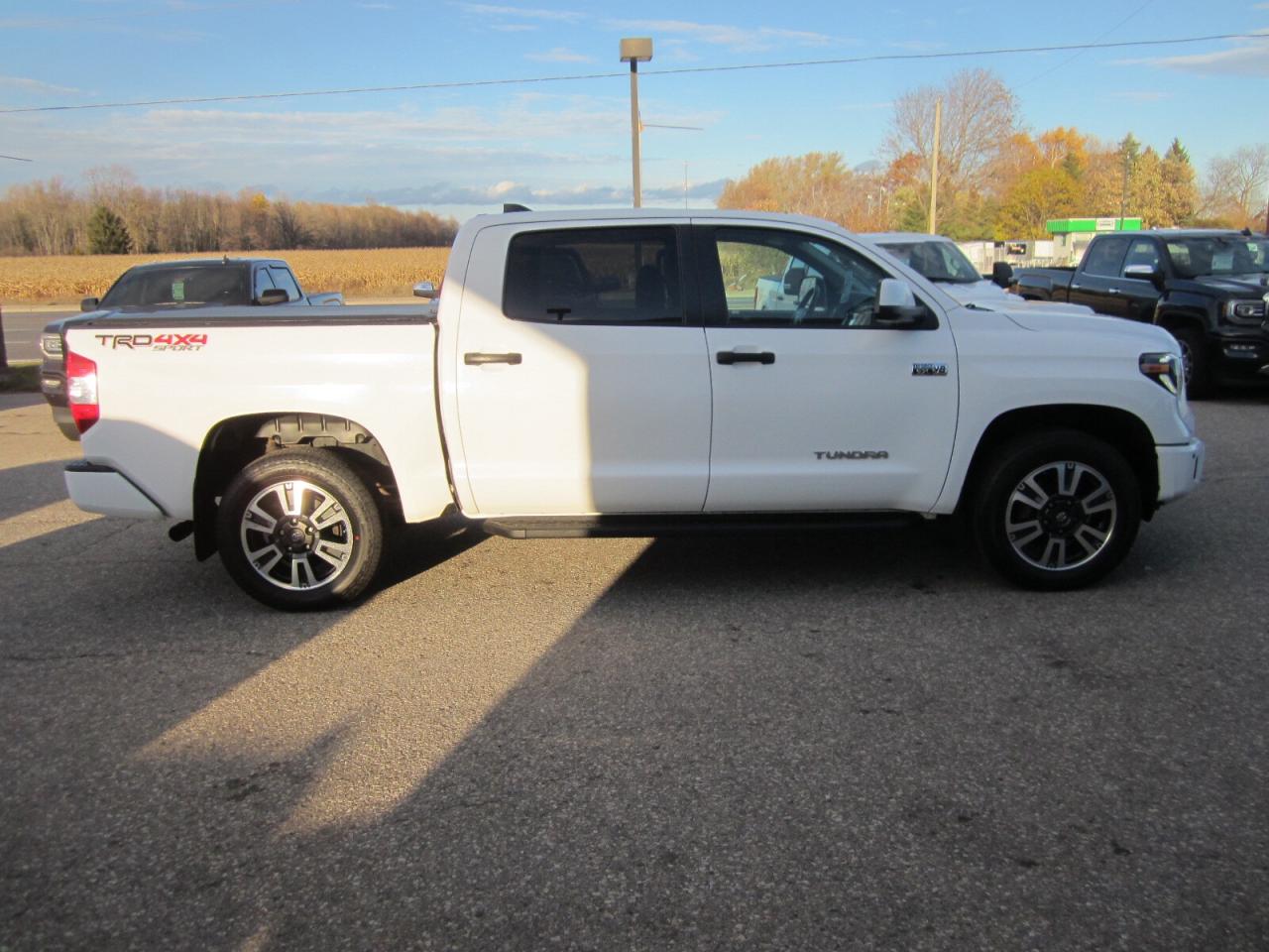 2020 Toyota Tundra TRD SPORT LEATHER NAV SUNROOF 1 OWNER NO ACCIDENTS Photo