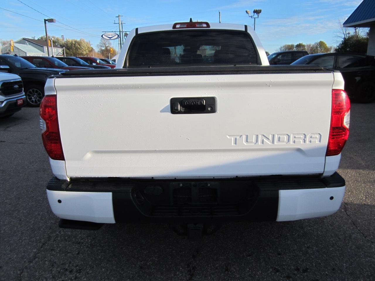 2020 Toyota Tundra TRD SPORT LEATHER NAV SUNROOF 1 OWNER NO ACCIDENTS Photo