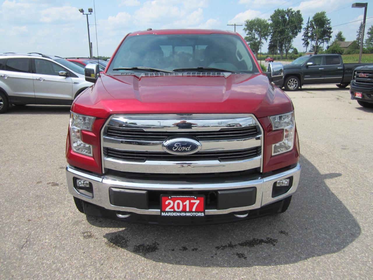 2017 Ford F-150 4WD Crew 5.0L Lariat One Owner No Accidents Photo3