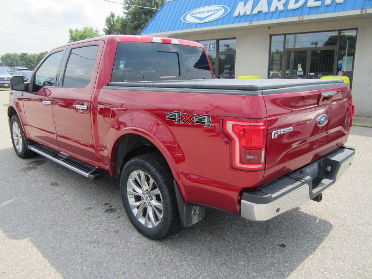 2017 Ford F-150 4WD Crew 5.0L Lariat One Owner No Accidents Photo