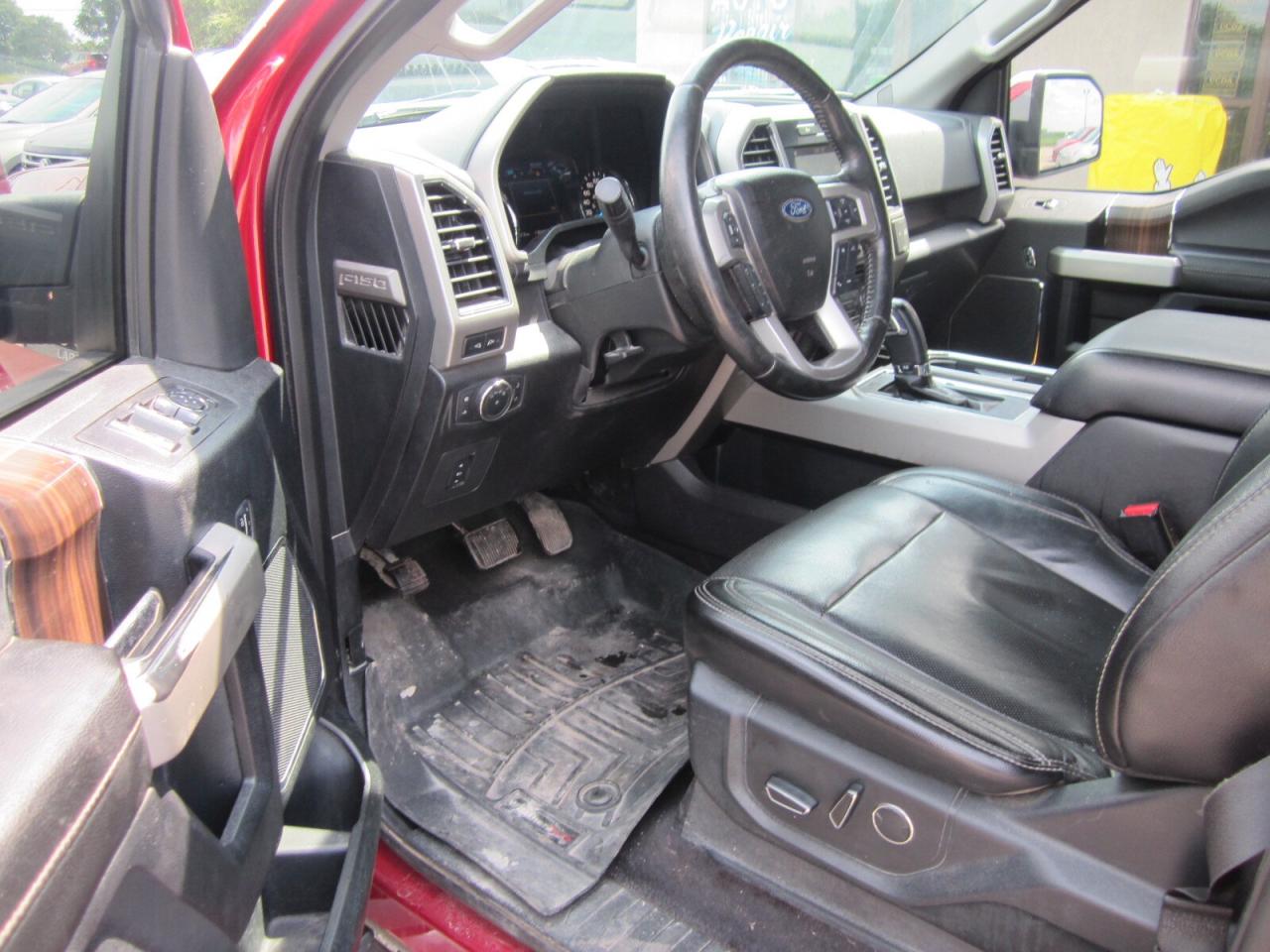 2017 Ford F-150 4WD Crew 5.0L Lariat One Owner No Accidents Photo