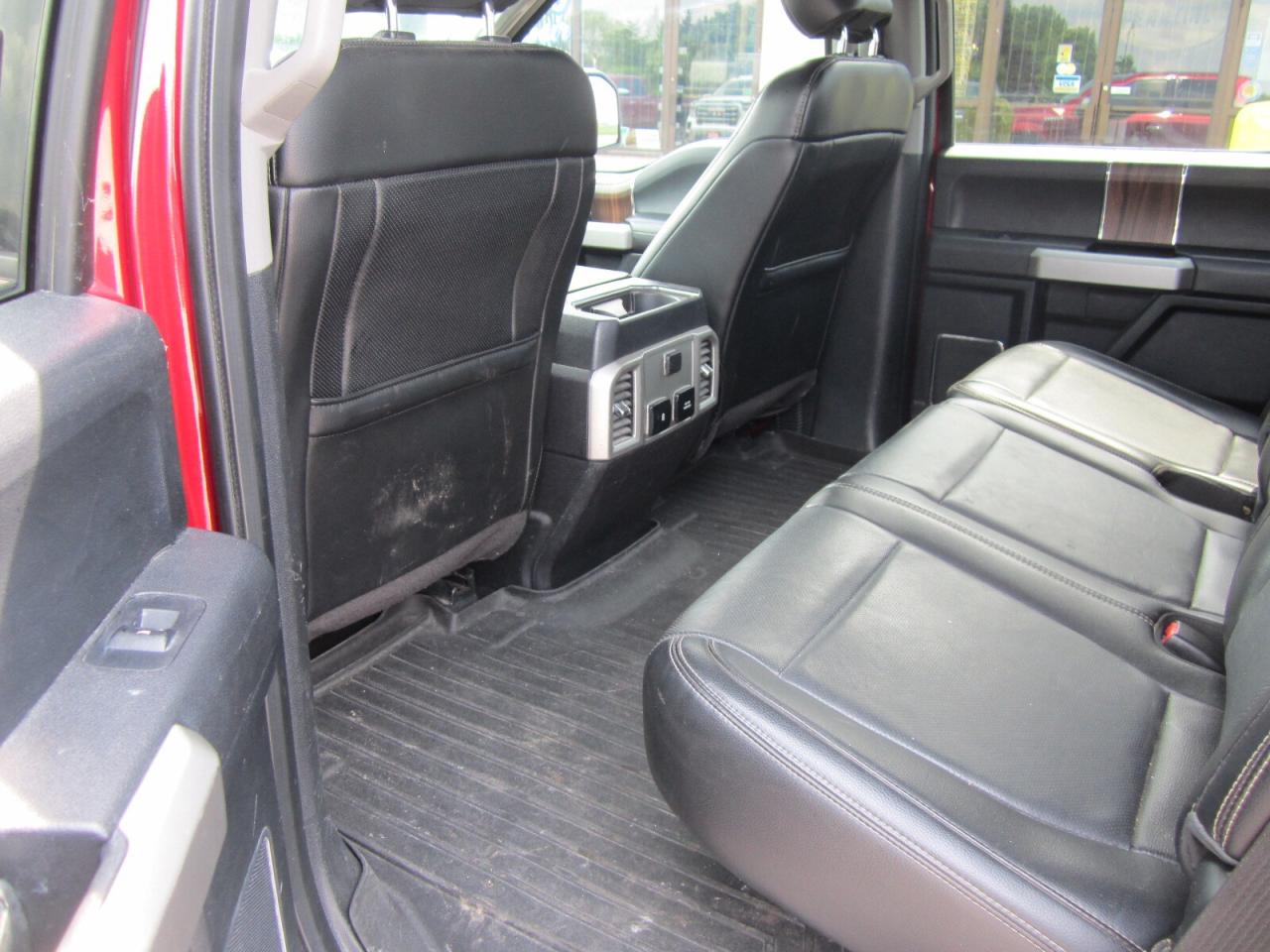 2017 Ford F-150 4WD Crew 5.0L Lariat One Owner No Accidents Photo