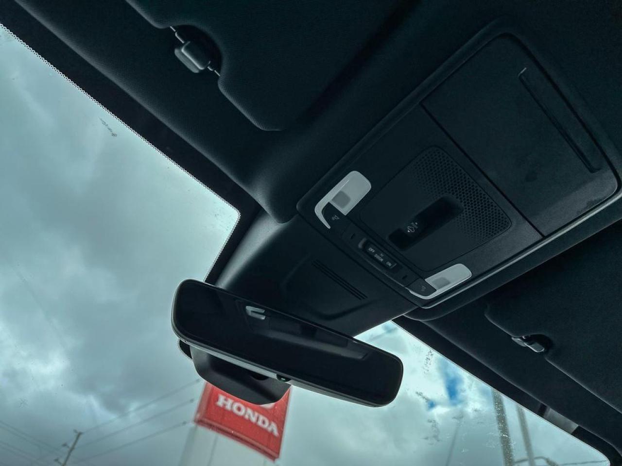 2025 Honda CR-V Hybrid Touring Photo