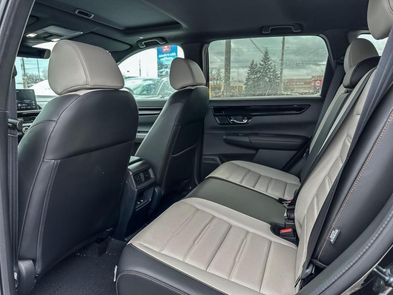 2025 Honda CR-V Hybrid Touring Photo