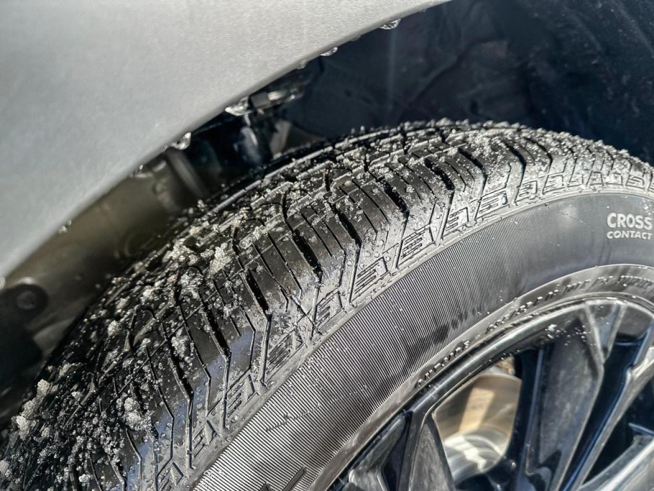 2025 Honda CR-V Hybrid Touring Photo