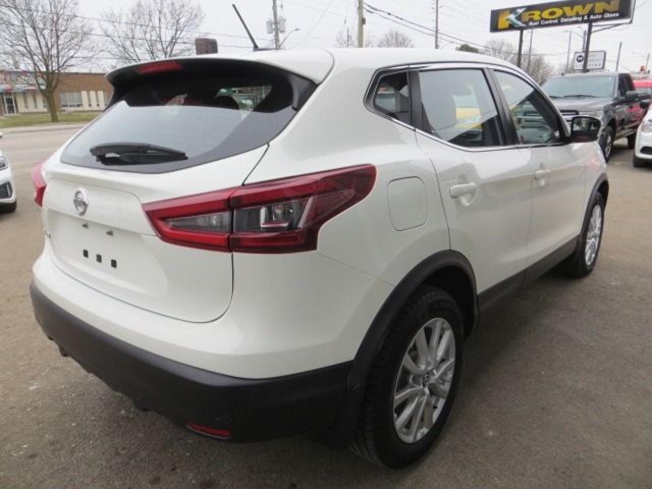 2022 Nissan Qashqai CERTIFIED, S, 1 OWNER, CLEAN CARFAX Photo