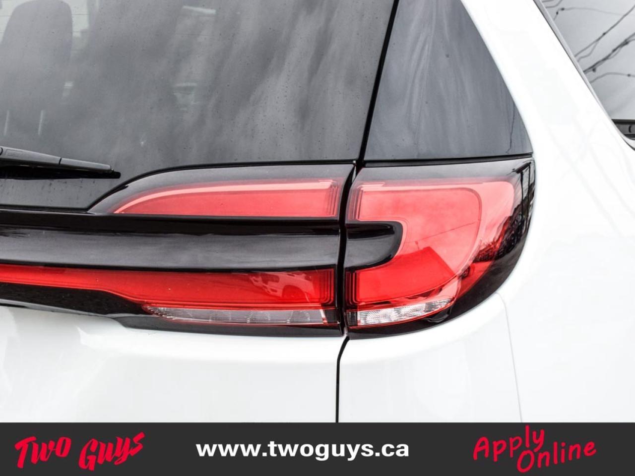 2022 Chrysler Pacifica Touring AWD S Appearance Pkg 7 Pass Back Up Cam Photo