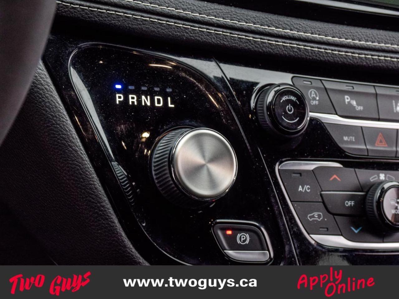 2022 Chrysler Pacifica Touring AWD S Appearance Pkg 7 Pass Back Up Cam Photo