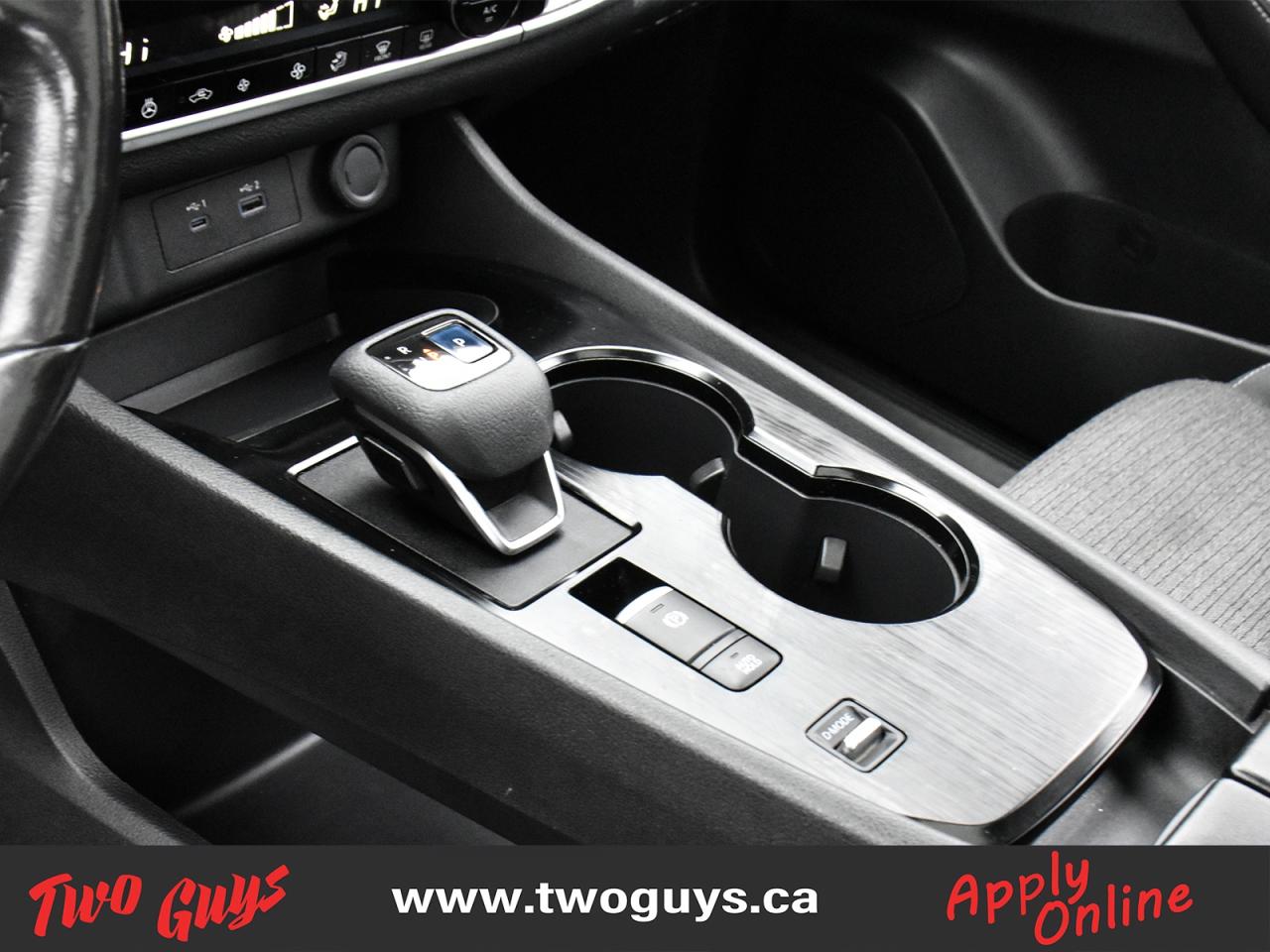 2021 Nissan Rogue SV FWD   Panoroof   New Tires   Remote Start Photo