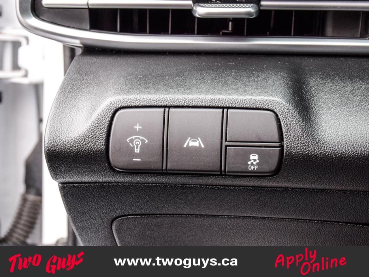 2023 Hyundai Elantra Preferred IVT Heated Front Seats/Wheel Back Up Cam Photo