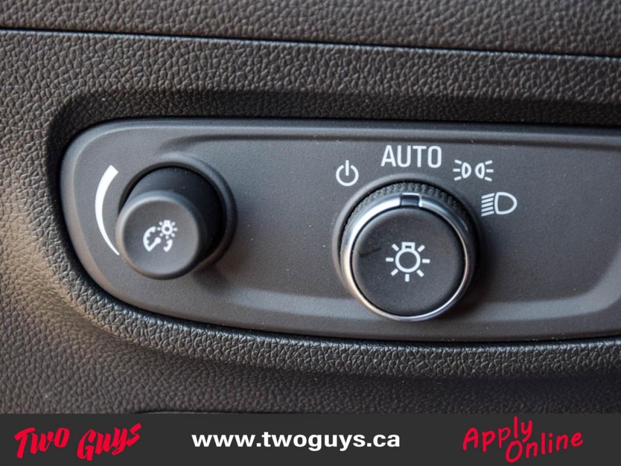 2024 Buick Encore GX Preferred AWD   Htd Cloth   Lease Return Photo