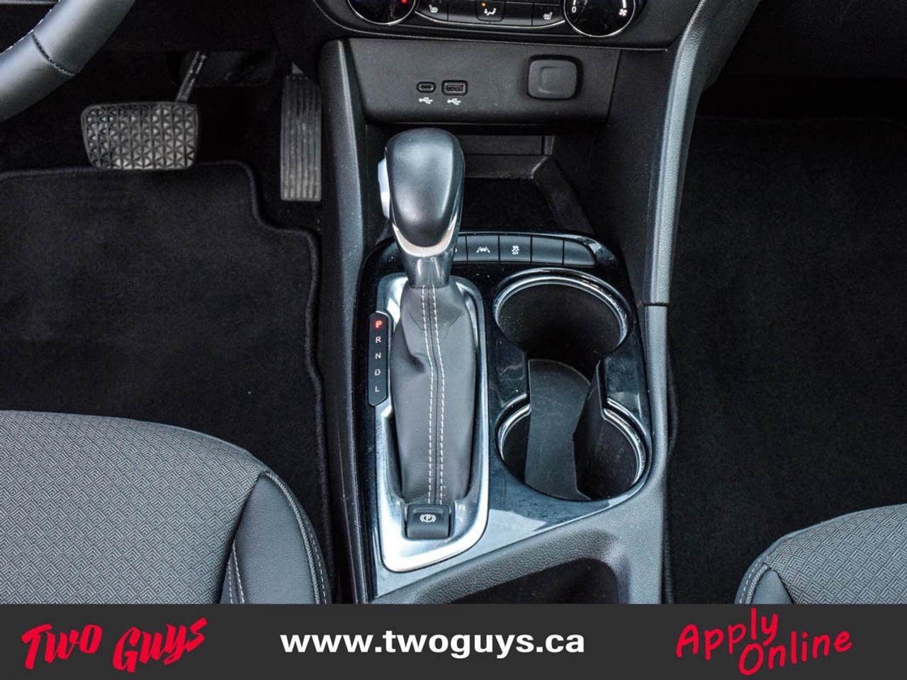 2024 Buick Encore GX Preferred AWD   Htd Cloth   Lease Return Photo