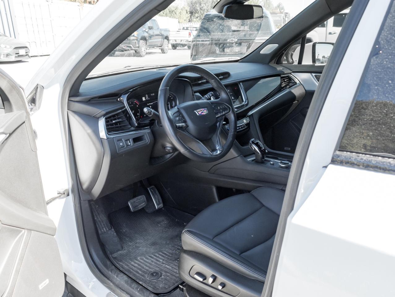 2024 Cadillac XT6 AWD Sport NAV, 1OWNER, CLEAN, Sunroof, ADV SAFETY Photo