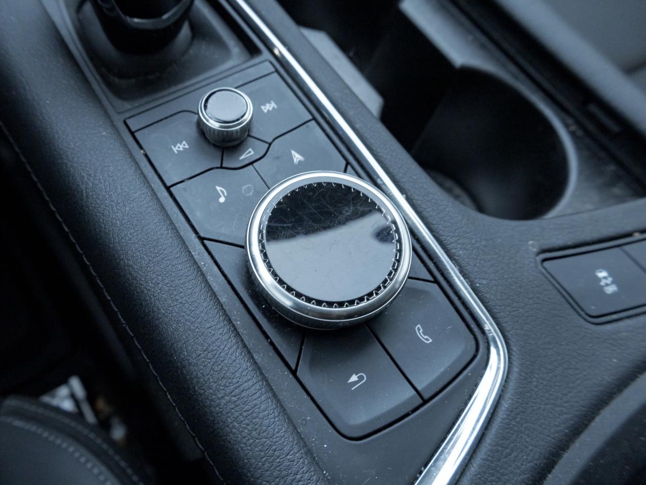 2024 Cadillac XT6 AWD Sport NAV, 1OWNER, CLEAN, Sunroof, ADV SAFETY Photo