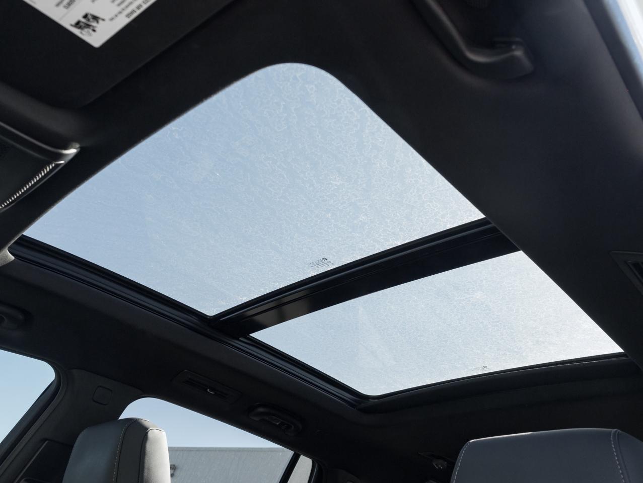 2024 Cadillac XT6 AWD Sport NAV, 1OWNER, CLEAN, Sunroof, ADV SAFETY Photo