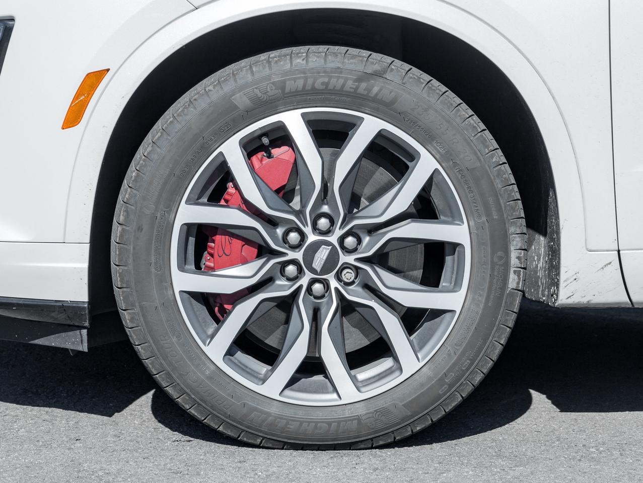 2024 Cadillac XT6 AWD   Advanced Safety   Smart Towing Photo