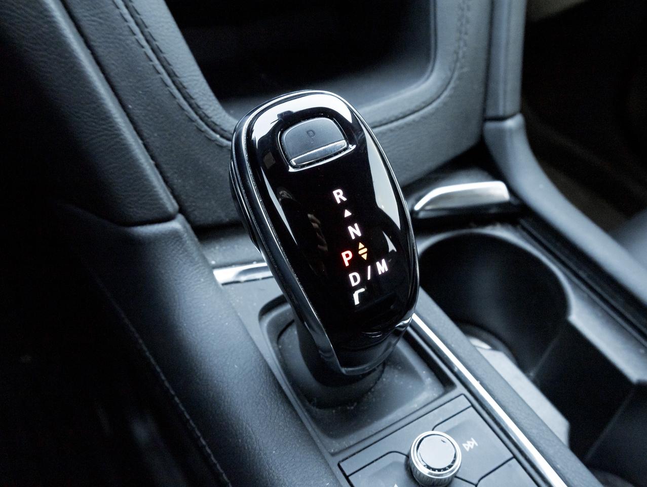 2024 Cadillac XT6 AWD   Advanced Safety   Smart Towing Photo