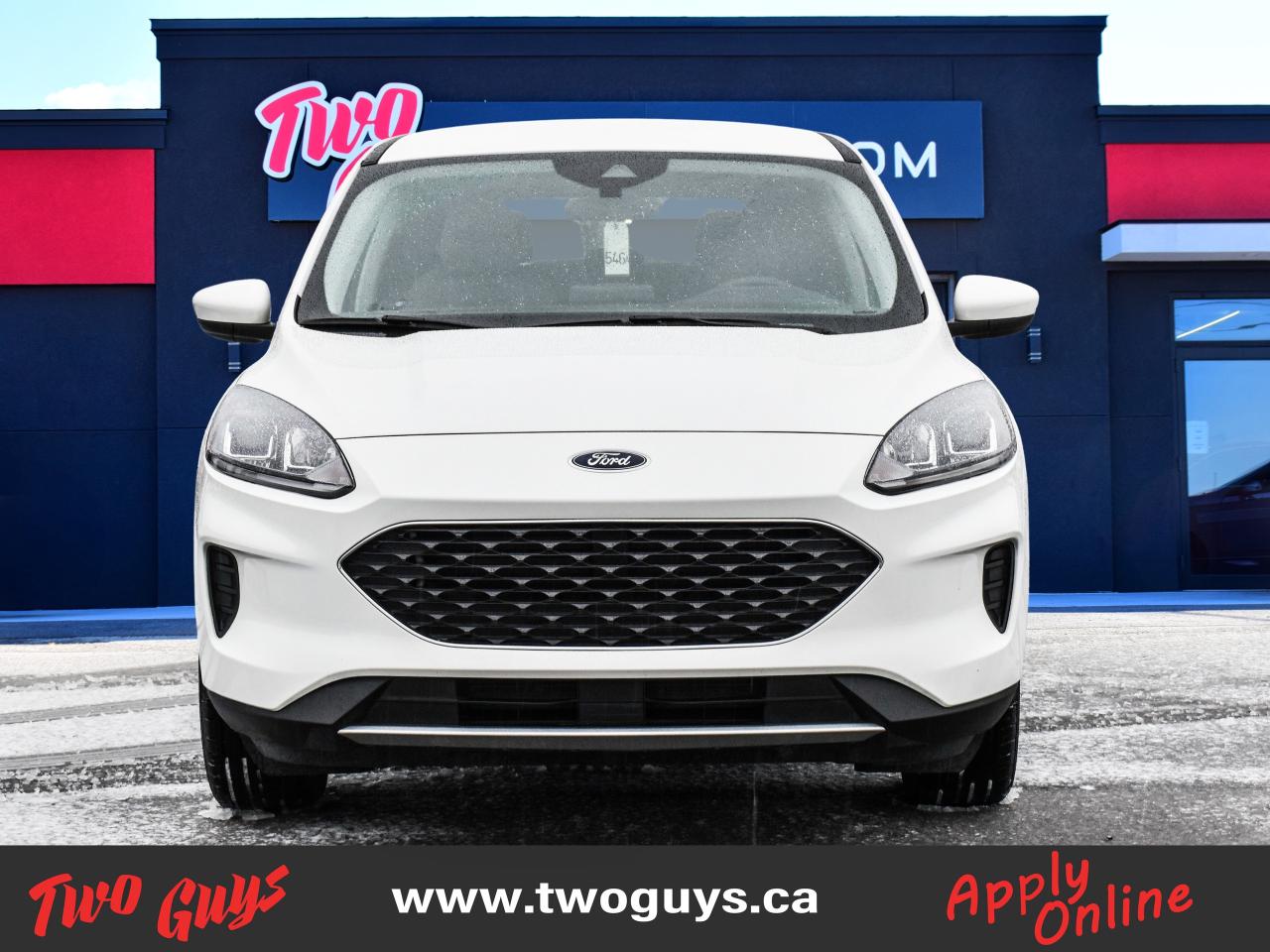 2021 Ford Escape SE   New Tires   Remote Start   Fuel Saver!! Photo