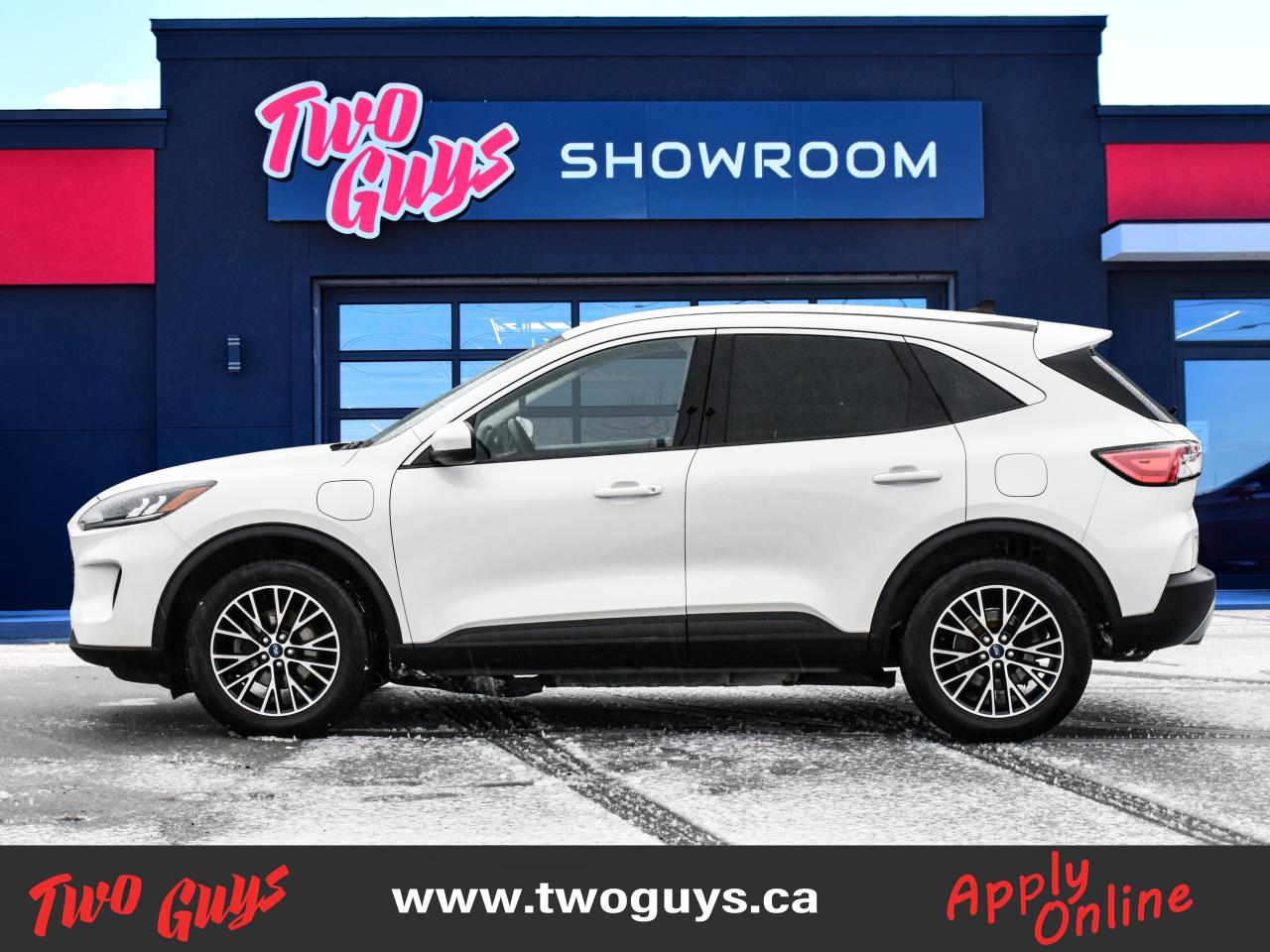 2021 Ford Escape SE   New Tires   Remote Start   Fuel Saver!! Photo2